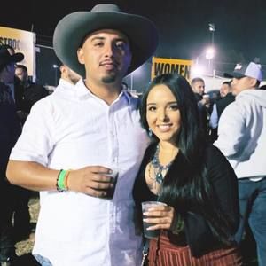 Meet your Posher, Mayra